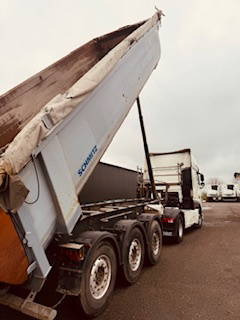 Schmitz Cargobull 24 cub - Semi-reboque basculante: foto 1 Schmitz Cargobull 24 cub - Semi-reboque basculante: foto 1