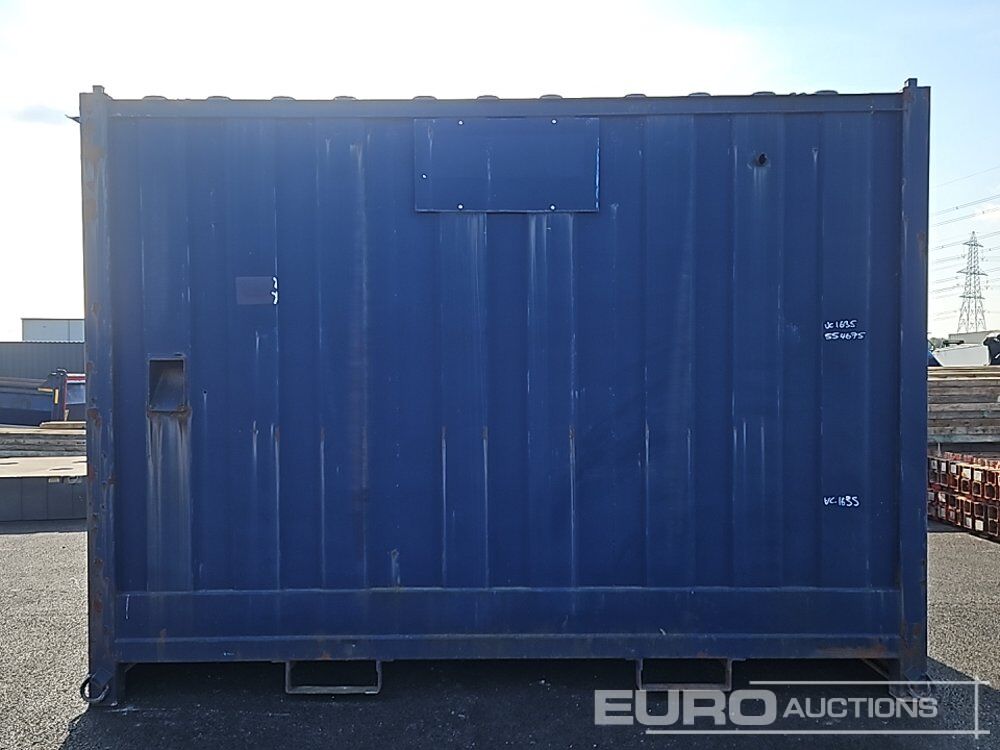 12' x 8' Container (Contents Included) (Cannot Be Reconsigned) - Contentor marítimo: foto 4 12' x 8' Container (Contents Included) (Cannot Be Reconsigned) - Contentor marítimo: foto 4