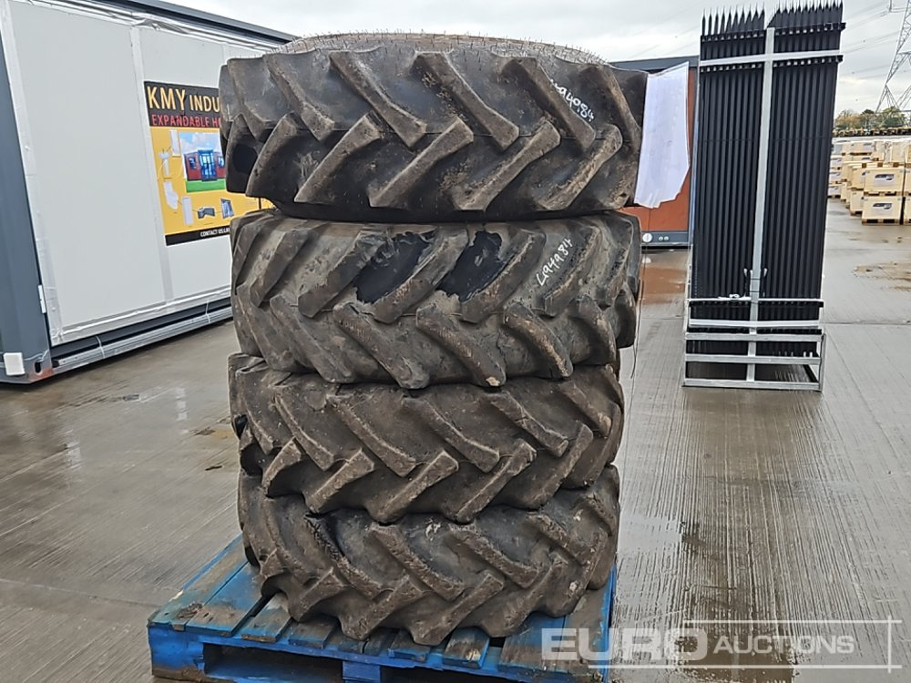 15.5/80-24 Tyre (4 of) - Pneu: foto 4 15.5/80-24 Tyre (4 of) - Pneu: foto 4