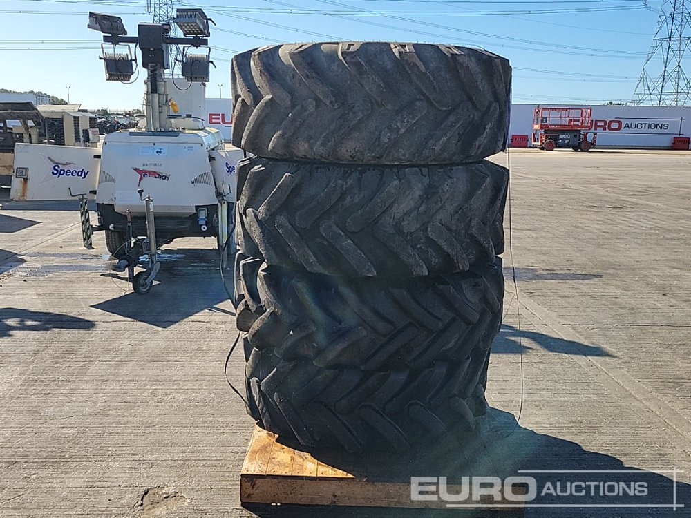 15.5/80-24 Tyre (4 of) - Pneu: foto 3 15.5/80-24 Tyre (4 of) - Pneu: foto 3