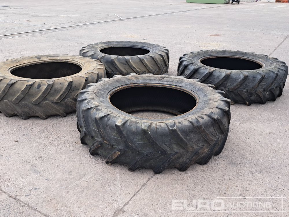 18.4 R38 Tyres (4 of) - Pneu: foto 4 18.4 R38 Tyres (4 of) - Pneu: foto 4