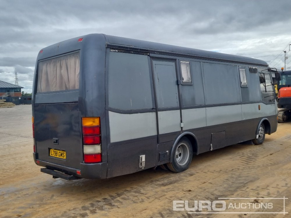 1993 Caetano 4x2 5 Berth Motorhome, Sink, Fridge Freezer, Oven & Hob, Wash Room, Diesel Heater, Solar Panels, Awning, Manual Gearbox - Campervan: foto 5 1993 Caetano 4x2 5 Berth Motorhome, Sink, Fridge Freezer, Oven & Hob, Wash Room, Diesel Heater, Solar Panels, Awning, Manual Gearbox - Campervan: foto 5