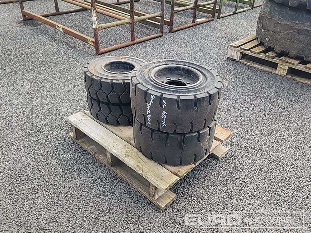 200/50-10 & 16x6-8 Solid Wheels to suit Forklift (4 of) - Pneu: foto 2 200/50-10 & 16x6-8 Solid Wheels to suit Forklift (4 of) - Pneu: foto 2