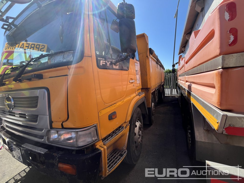 2003 Hino 700 - Camião basculante: foto 1 2003 Hino 700 - Camião basculante: foto 1