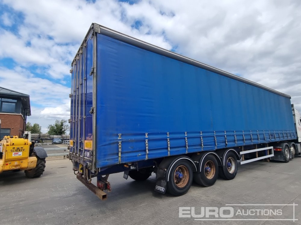 2004 SDC Trailer Tri Axle Curtainsider Trailer - Semi-reboque de lona: foto 5 2004 SDC Trailer Tri Axle Curtainsider Trailer - Semi-reboque de lona: foto 5