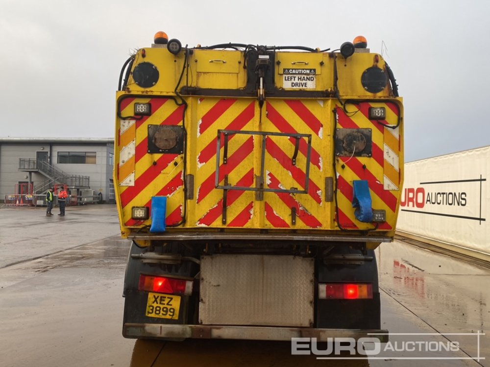 2009 DAF CF - Varredora urbana: foto 4 2009 DAF CF - Varredora urbana: foto 4