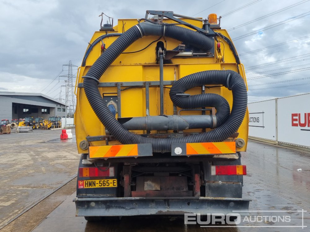 2009 Iveco Euro Cargo 150E21 - Varredora urbana: foto 4 2009 Iveco Euro Cargo 150E21 - Varredora urbana: foto 4
