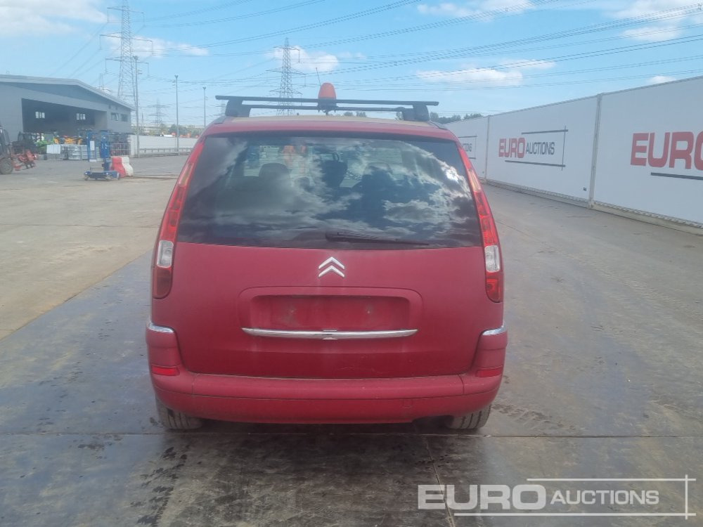 2010 Citroen C8 - Automóvel: foto 4 2010 Citroen C8 - Automóvel: foto 4