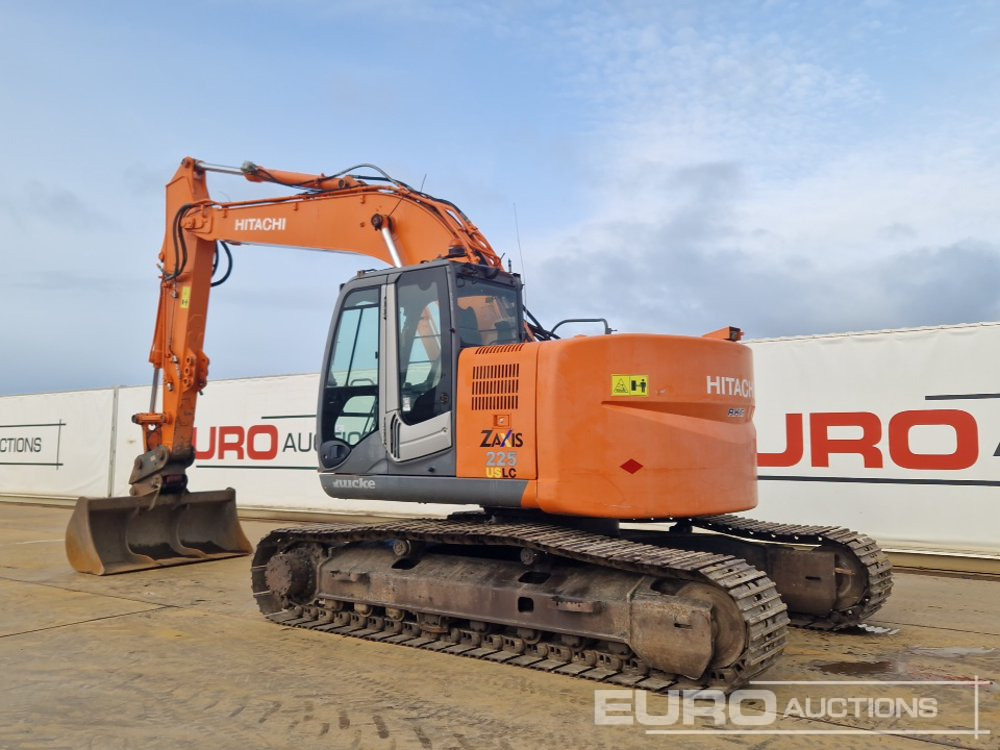 2010 Hitachi ZX225USLC-3 - Escavadora de rastos: foto 3 2010 Hitachi ZX225USLC-3 - Escavadora de rastos: foto 3
