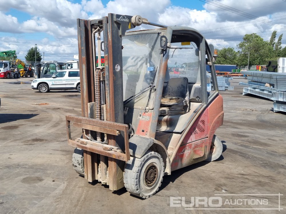 2010 Linde H25D-01 - Empilhador a diesel: foto 1 2010 Linde H25D-01 - Empilhador a diesel: foto 1