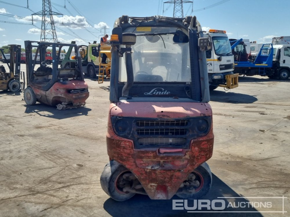2010 Linde H25D-01 - Empilhador a diesel: foto 4 2010 Linde H25D-01 - Empilhador a diesel: foto 4
