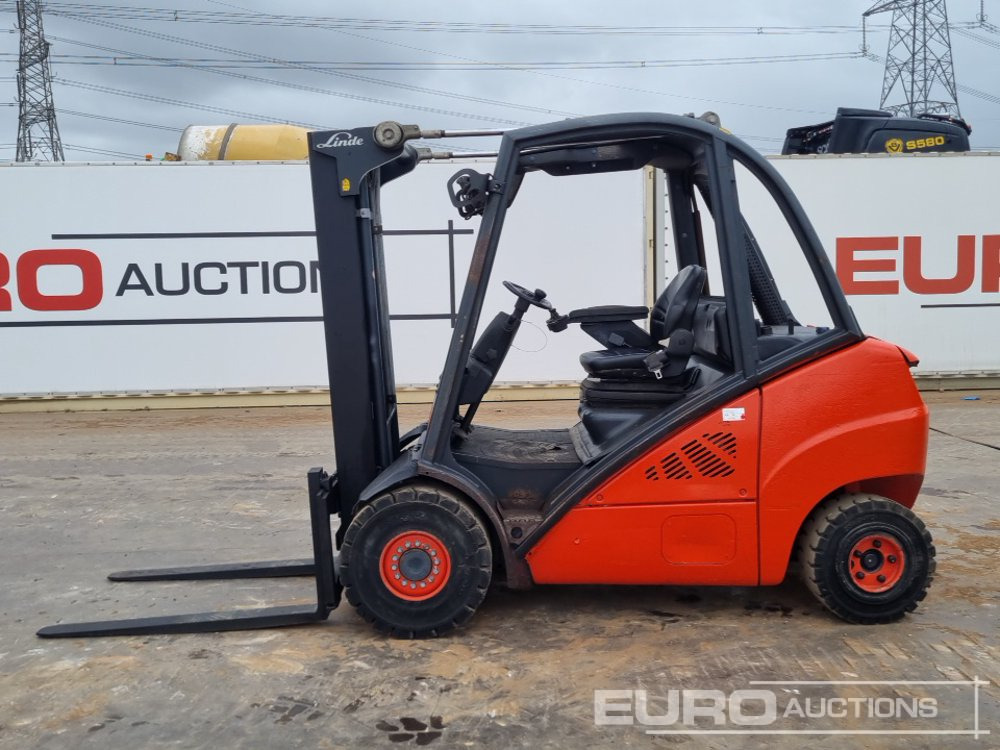 2010 Linde H30 - Empilhador: foto 2 2010 Linde H30 - Empilhador: foto 2