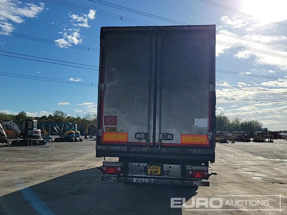 2010 Schmitz SK024/L - Semi-reboque frigorífico: foto 4 2010 Schmitz SK024/L - Semi-reboque frigorífico: foto 4