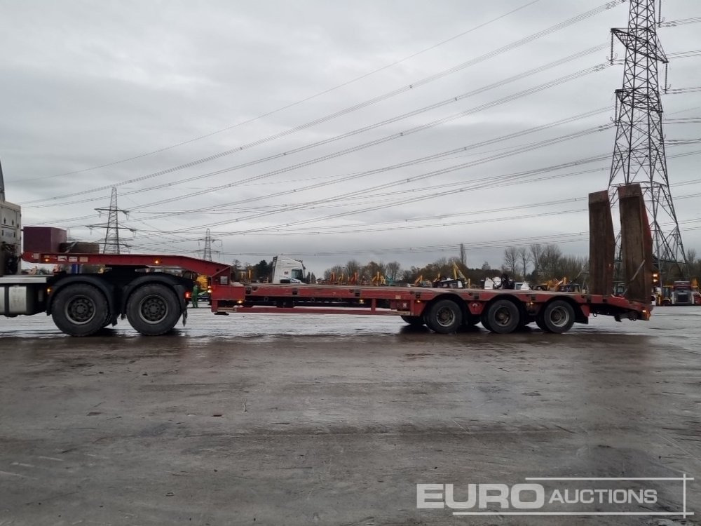 2011 Faymonville Tri Axle Stepframr Low Loader Trailer, Out Riggers, Hydraulic Ramps - Semi-reboque baixa: foto 2 2011 Faymonville Tri Axle Stepframr Low Loader Trailer, Out Riggers, Hydraulic Ramps - Semi-reboque baixa: foto 2