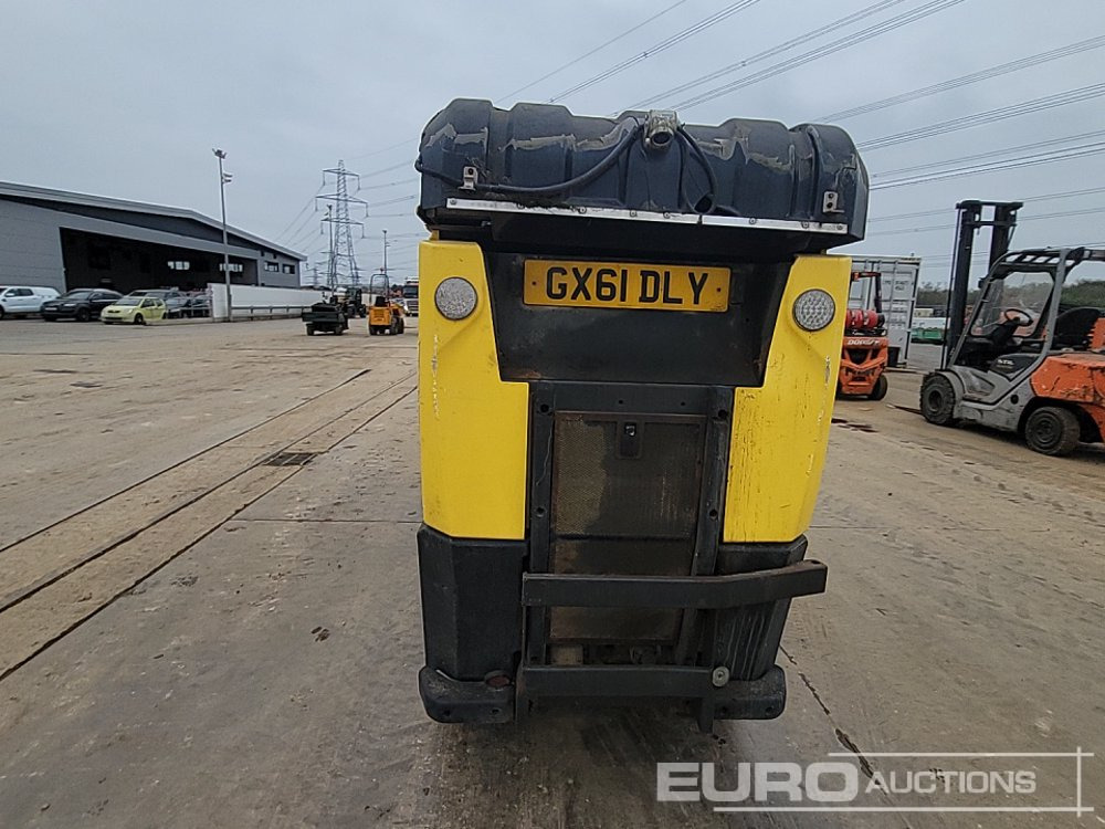 2011 Johnston 4x2 Road Sweeper, Reverse Camera, Automatic Gearbox - Varredora urbana: foto 4 2011 Johnston 4x2 Road Sweeper, Reverse Camera, Automatic Gearbox - Varredora urbana: foto 4