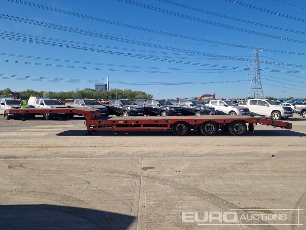 2011 Lin Trailers Tri Axle Extendable Step Frame Low Loader Trailer, Outriggers, Rear Steer - Semi-reboque baixa: foto 2 2011 Lin Trailers Tri Axle Extendable Step Frame Low Loader Trailer, Outriggers, Rear Steer - Semi-reboque baixa: foto 2