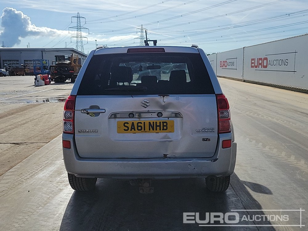 2011 Suzuki Grand Vitara - SUV: foto 4 2011 Suzuki Grand Vitara - SUV: foto 4