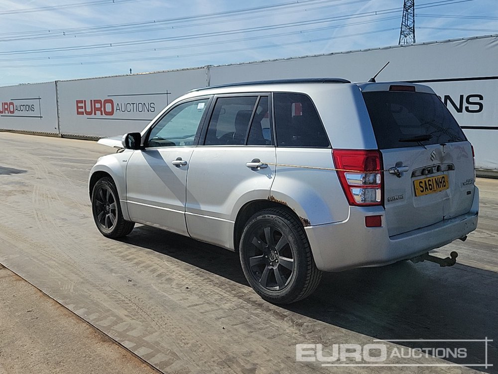 2011 Suzuki Grand Vitara - SUV: foto 3 2011 Suzuki Grand Vitara - SUV: foto 3