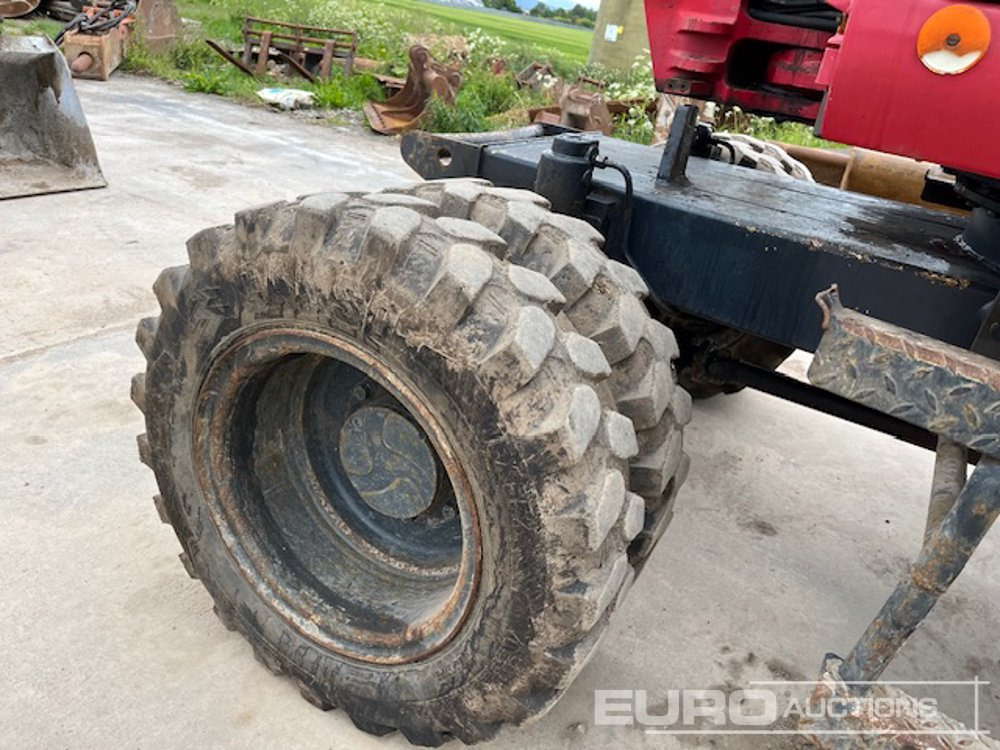 2011 Takeuchi TB175W - Escavadeira de rodas: foto 5 2011 Takeuchi TB175W - Escavadeira de rodas: foto 5