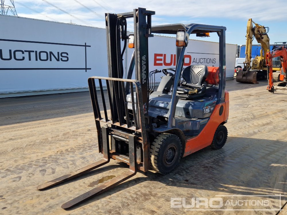2011 Toyota 02-8FGF15 - Empilhador: foto 1 2011 Toyota 02-8FGF15 - Empilhador: foto 1
