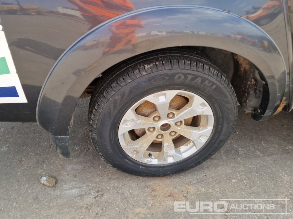 Pick-up 2012 Mitsubishi L200: foto 11