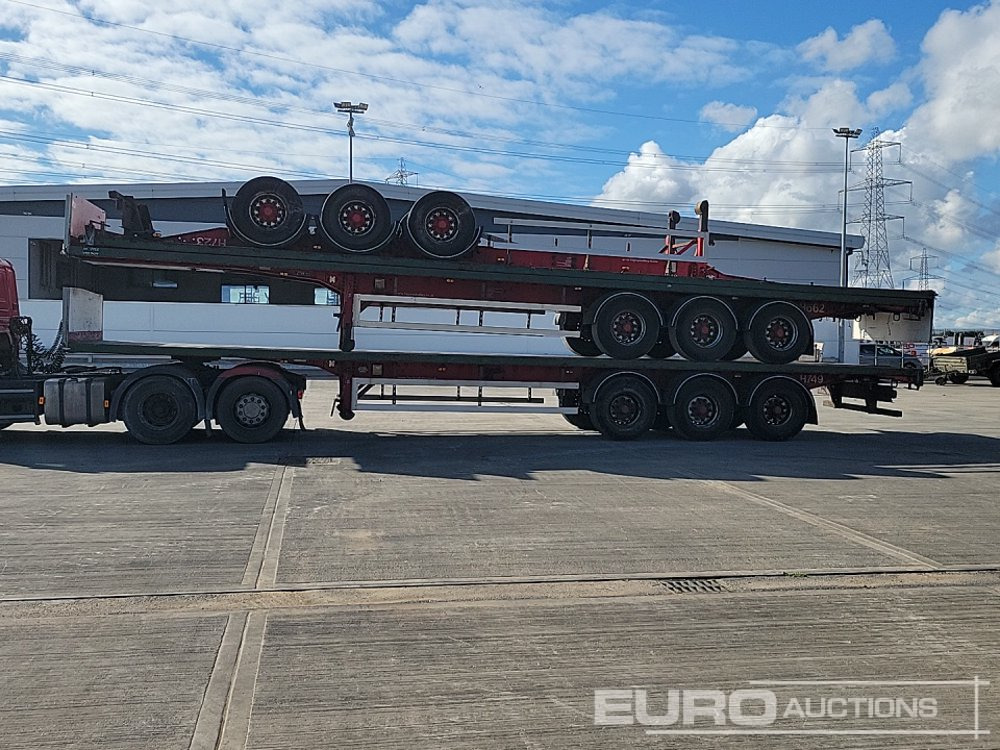 2012 SDC Tri Axle Flatbed Trailer (3 of) - Semi-reboque plataforma/ Caixa aberta: foto 2 2012 SDC Tri Axle Flatbed Trailer (3 of) - Semi-reboque plataforma/ Caixa aberta: foto 2
