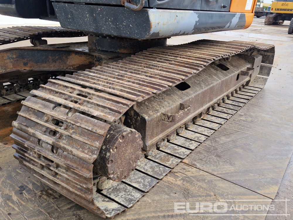 Escavadora de rastos 2013 Hitachi ZX225USLC-5B: foto 22