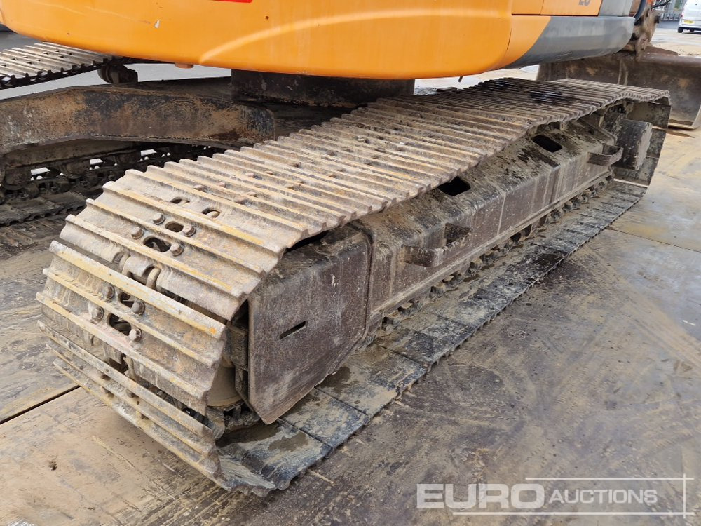 Escavadora de rastos 2013 Hitachi ZX225USLC-5B: foto 28