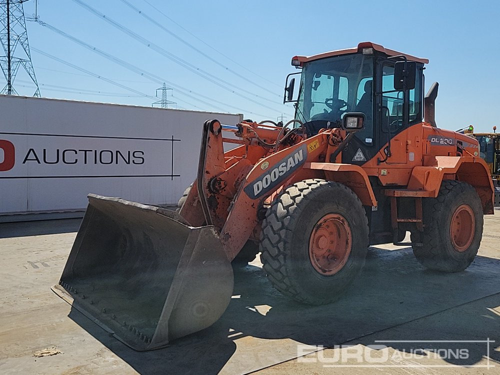 2014 Doosan DL200-3 - Pá carregadora de rodas: foto 1 2014 Doosan DL200-3 - Pá carregadora de rodas: foto 1