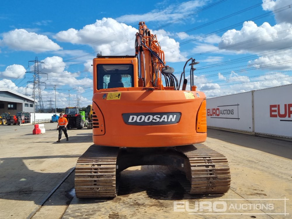 2014 Doosan DX140LCR-3 - Escavadora de rastos: foto 4 2014 Doosan DX140LCR-3 - Escavadora de rastos: foto 4