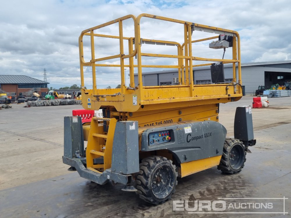 2014 Haulotte Compact 12DX - Plataforma aérea: foto 5 2014 Haulotte Compact 12DX - Plataforma aérea: foto 5