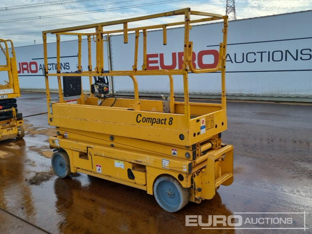 2014 Haulotte Compact 8 - Plataforma aérea: foto 3 2014 Haulotte Compact 8 - Plataforma aérea: foto 3