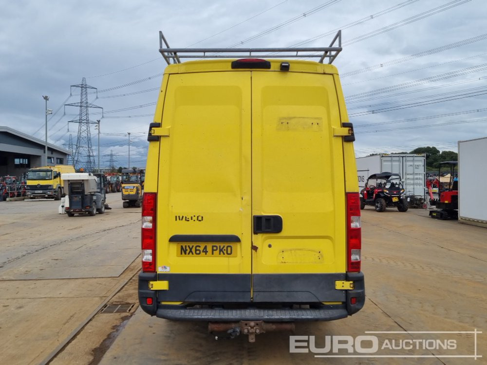 2014 Iveco Daily 35 S11 - Furgão: foto 4 2014 Iveco Daily 35 S11 - Furgão: foto 4