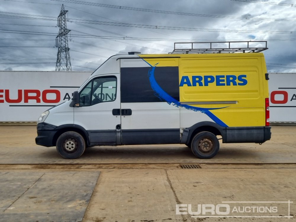 2014 Iveco Daily 35 S11 - Furgão: foto 2 2014 Iveco Daily 35 S11 - Furgão: foto 2