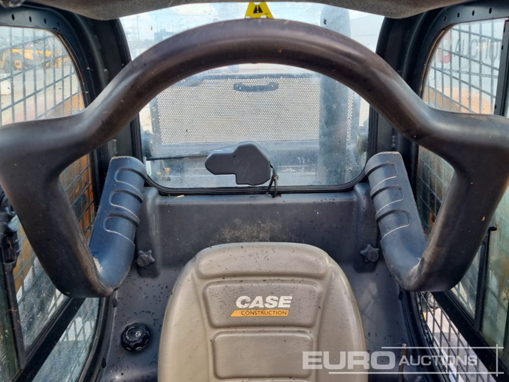 Mini pá carregadora 2015 Case SV300: foto 25