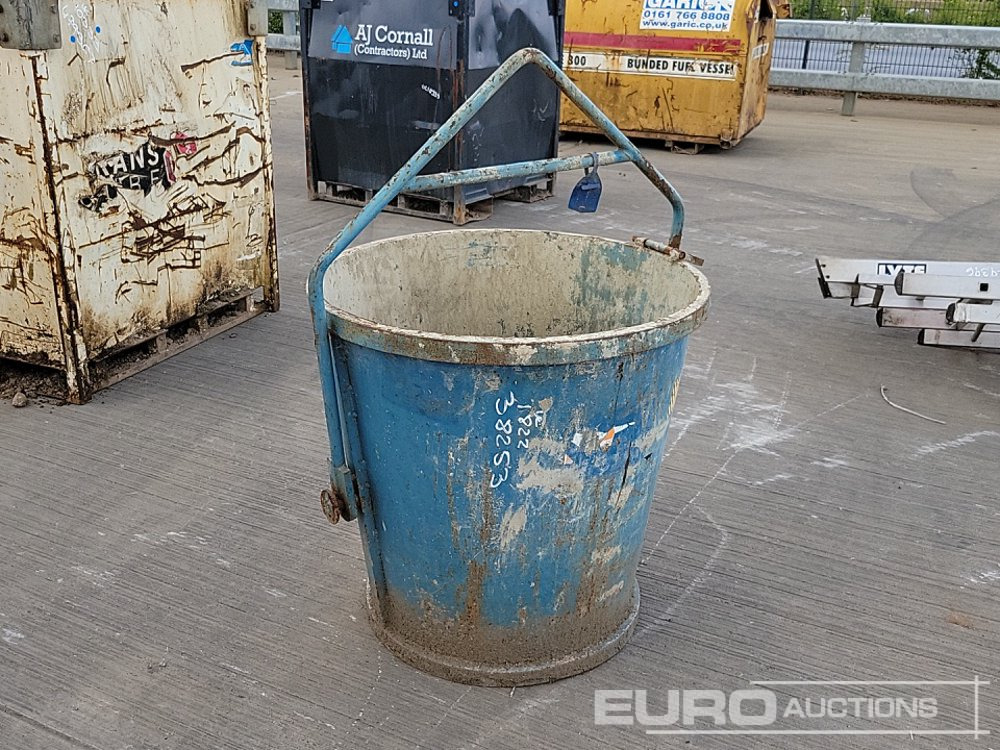 2015 Conquip Concrete Pouring Bucket to suit Crane - Contentor basculante: foto 1 2015 Conquip Concrete Pouring Bucket to suit Crane - Contentor basculante: foto 1