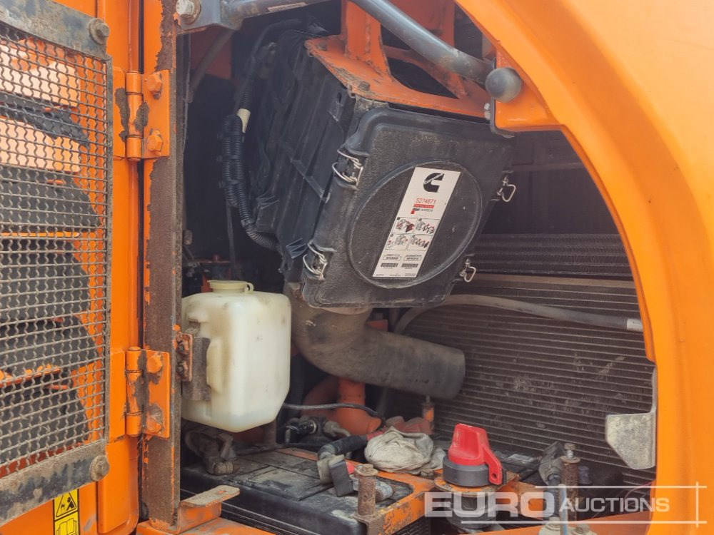 Escavadora de rastos 2015 Doosan DX140LCR-3: foto 18