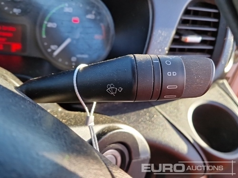 Carrinha de caixa aberta 2015 Iveco Daily 35C13: foto 29