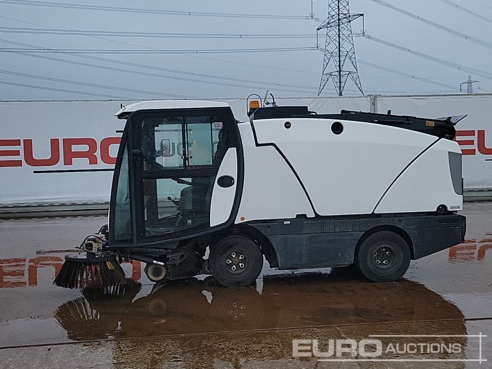 2015 Johnston CX210 - Varredora urbana: foto 2 2015 Johnston CX210 - Varredora urbana: foto 2