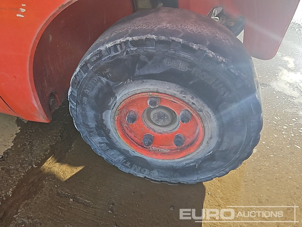 2015 Linde H30D-02 - Empilhador a diesel: foto 3 2015 Linde H30D-02 - Empilhador a diesel: foto 3