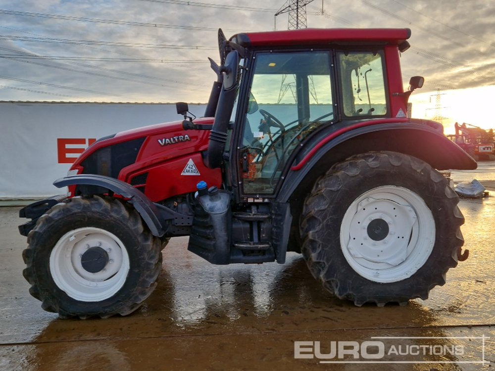 2015 Valtra N103 - Trator: foto 2 2015 Valtra N103 - Trator: foto 2