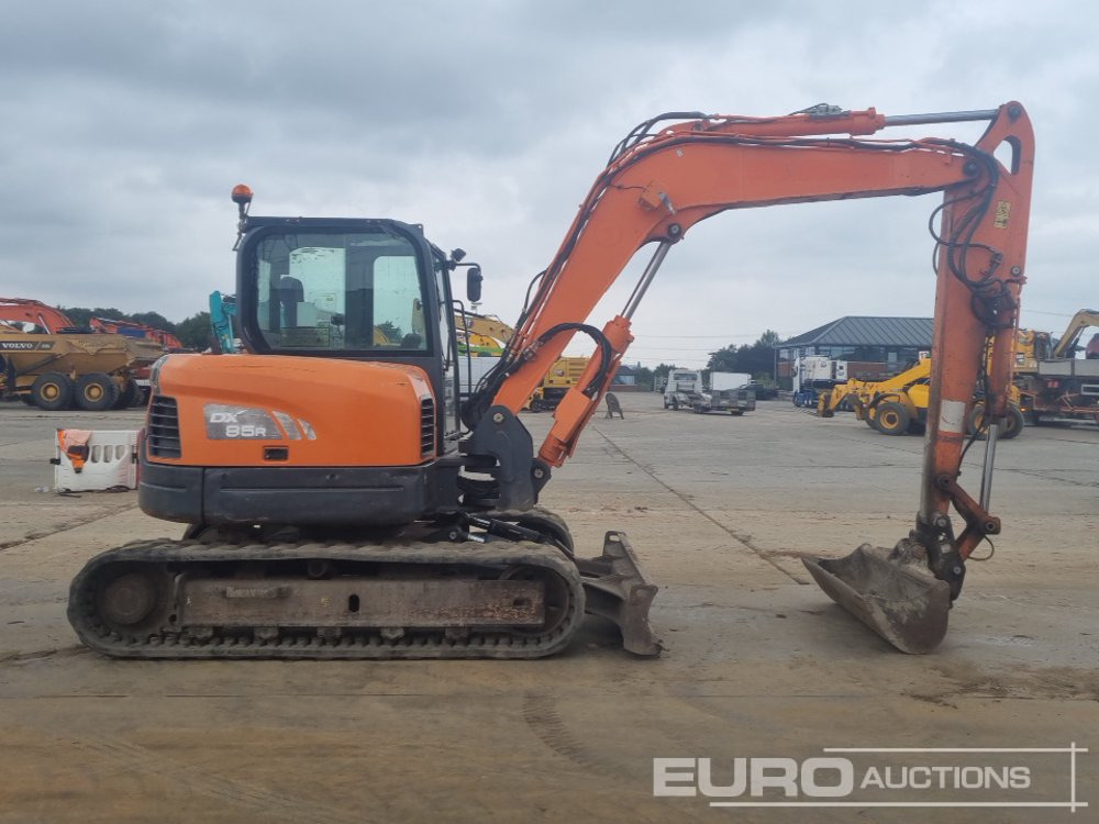 Mini escavadeira 2016 Doosan DX85R-3: foto 6