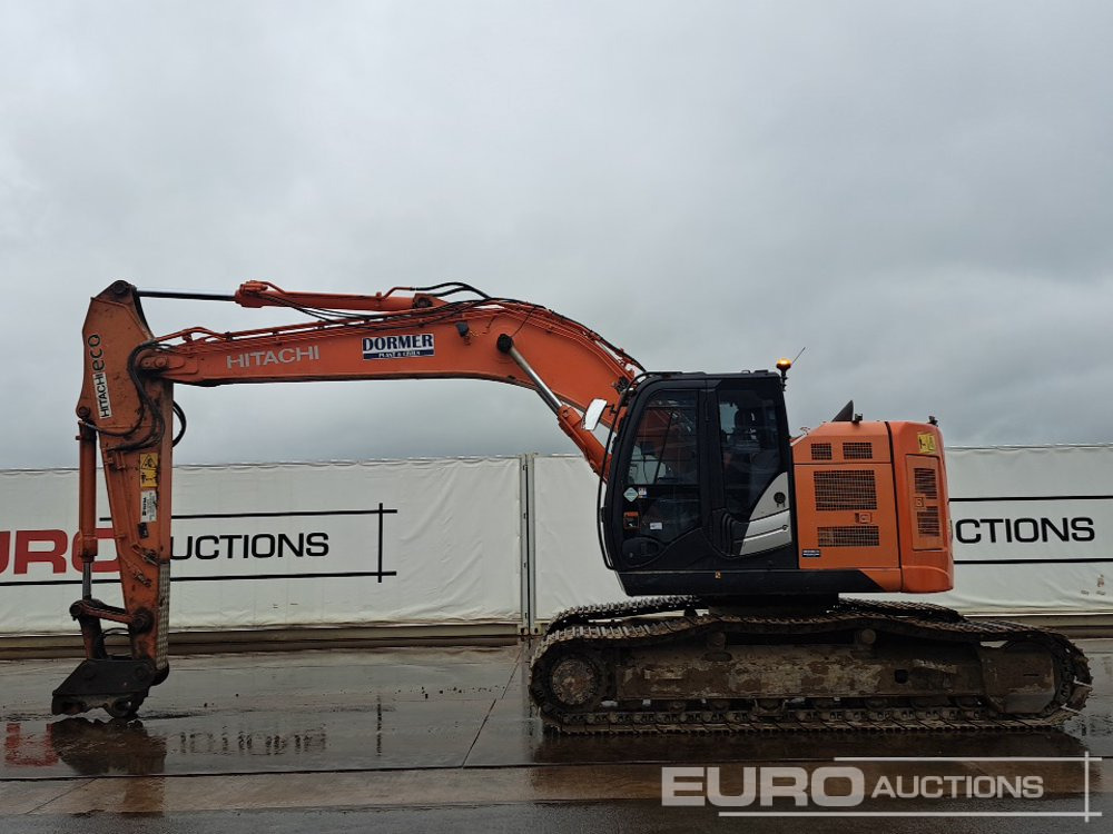 2016 Hitachi ZX225USLC-5B - Escavadora de rastos: foto 2 2016 Hitachi ZX225USLC-5B - Escavadora de rastos: foto 2