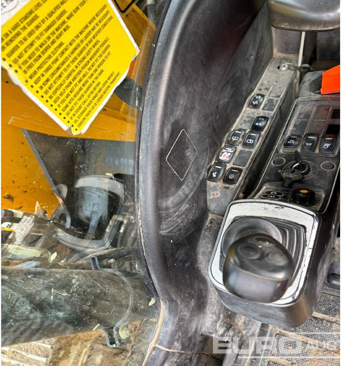 Escavadora de rastos 2016 JCB JS131LC: foto 12 Escavadora de rastos 2016 JCB JS131LC: foto 12