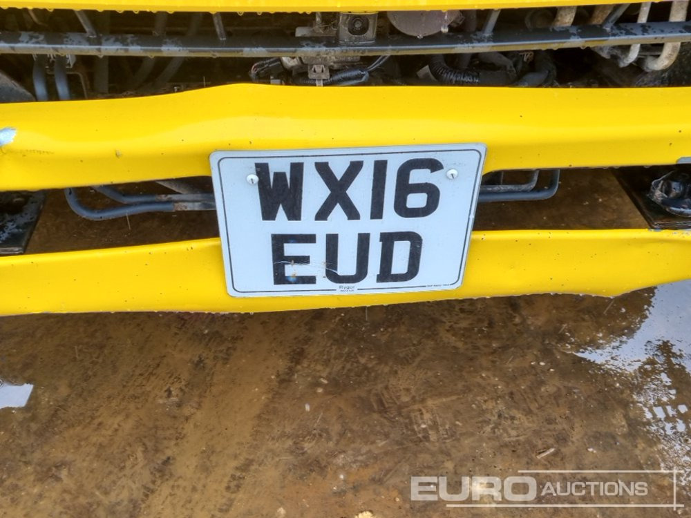 Camião de caixa aberta/ Plataforma para transporte de máquinas pesadas 2016 Mitsubishi Fuso 7C18: foto 39