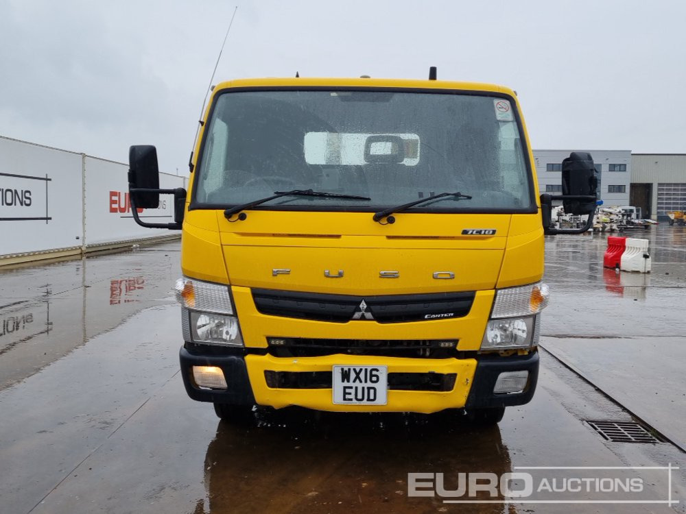 Camião de caixa aberta/ Plataforma para transporte de máquinas pesadas 2016 Mitsubishi Fuso 7C18: foto 8