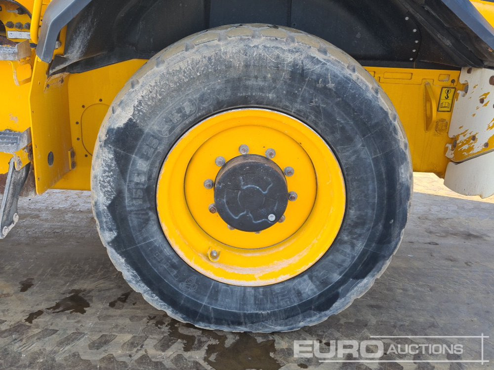 Pá carregadora de rodas 2017 JCB 411: foto 10