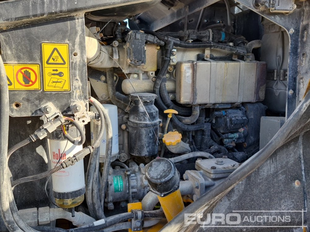 Pá carregadora de rodas 2017 JCB 411: foto 34