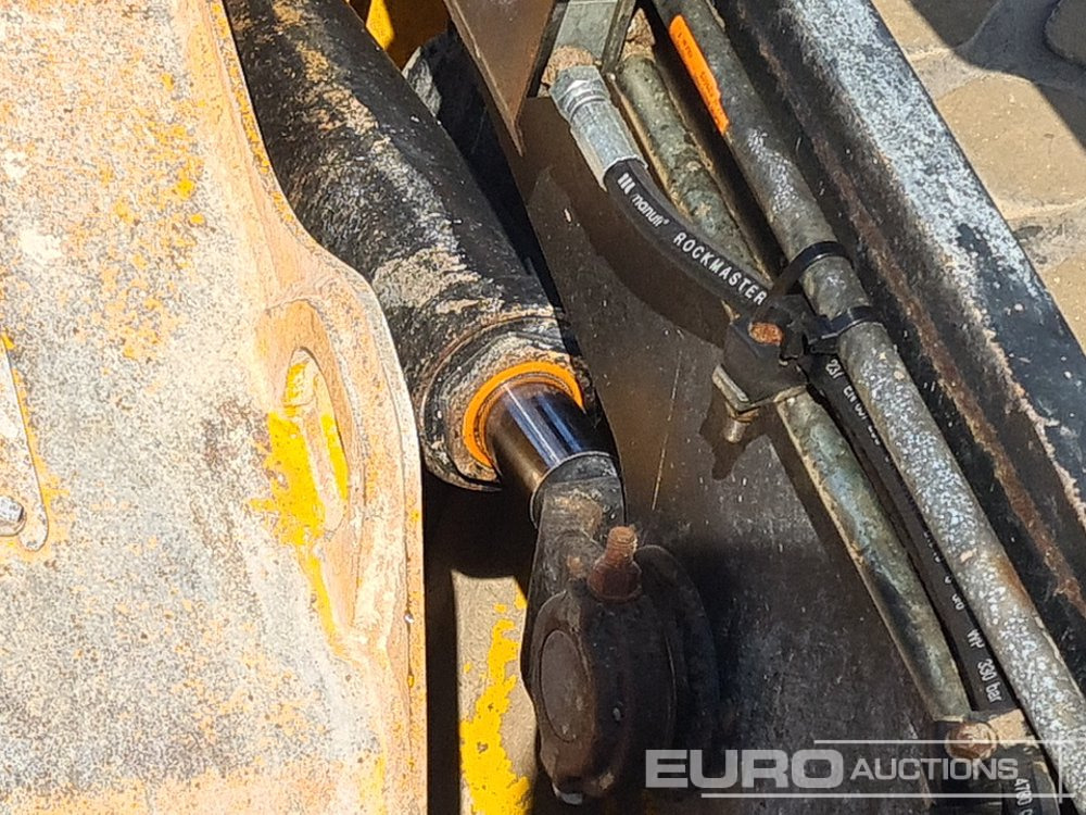 Pá carregadora de rodas 2017 JCB 411: foto 29