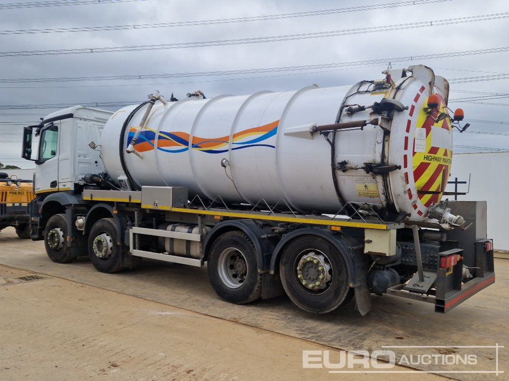 2017 Mercedes Arocs 3240 - Camião cisterna: foto 3 2017 Mercedes Arocs 3240 - Camião cisterna: foto 3